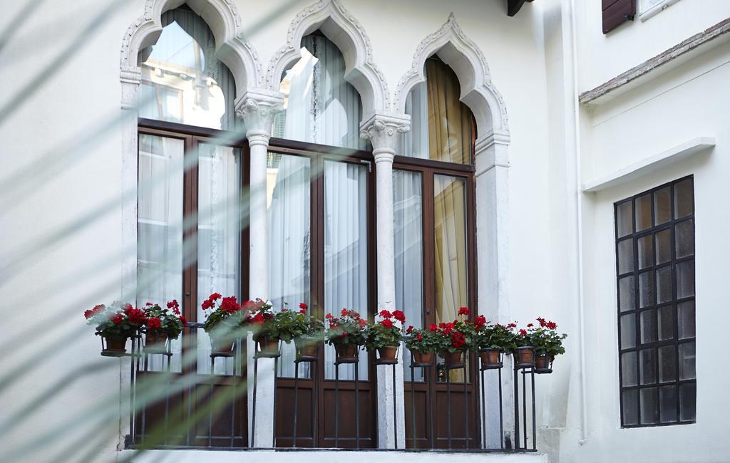 Palazzo Paruta & Wellness Suites Venice Exterior photo